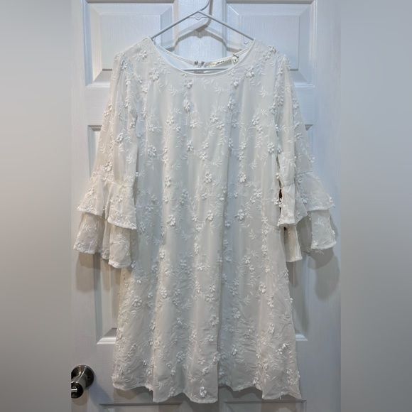 NWT White Floral Embroidered Shift Dress Bride Bridal Shower Ruffle LWD Sz L - Picture 1 of 10